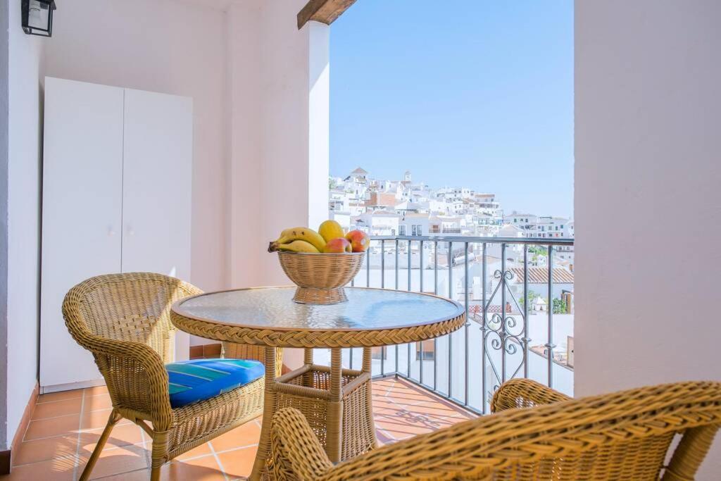 Bonito Apartamento Piscina Wifi Frigiliana Bagian luar foto